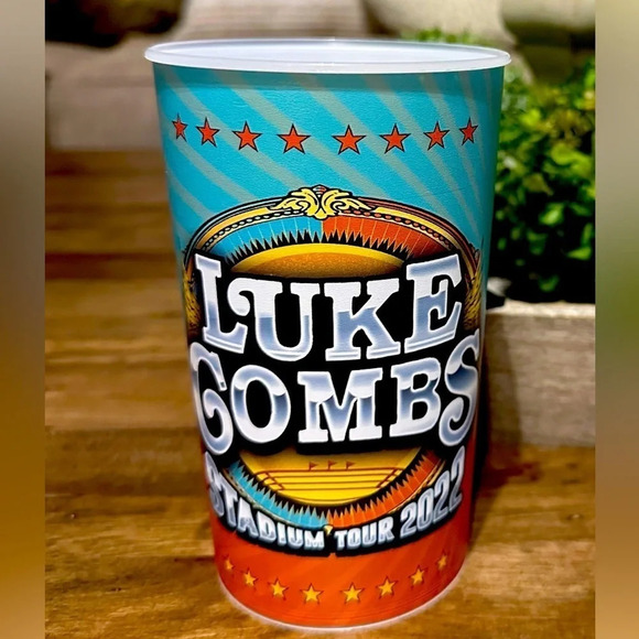 NWOT LUKE COMBS Official Merch 22oz Stadium Tour Concert Commemorative Cup (1) - Picture 1 of 7